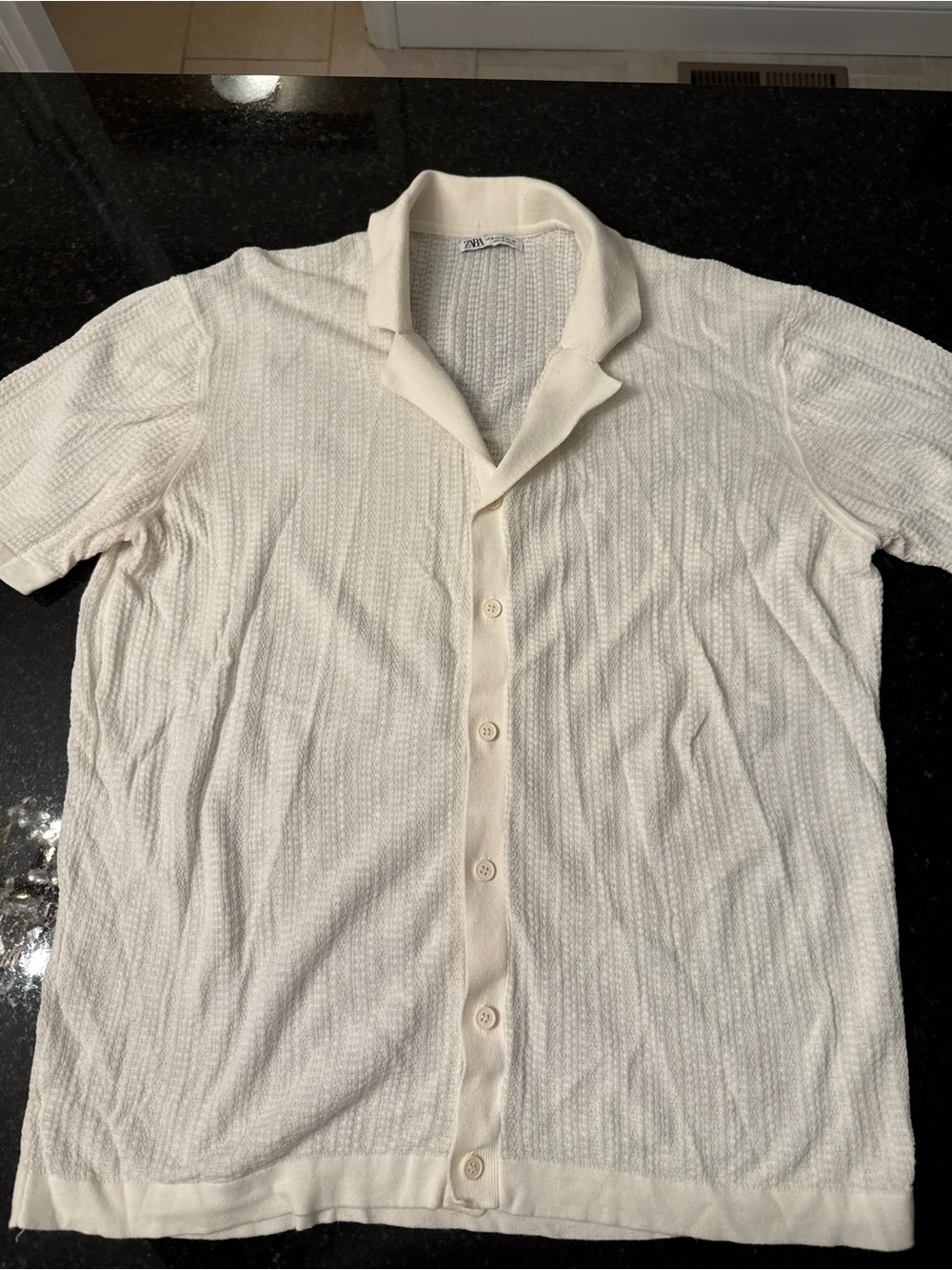 Zara Off-White Short-Sleeve Knit Button-Down Shirt